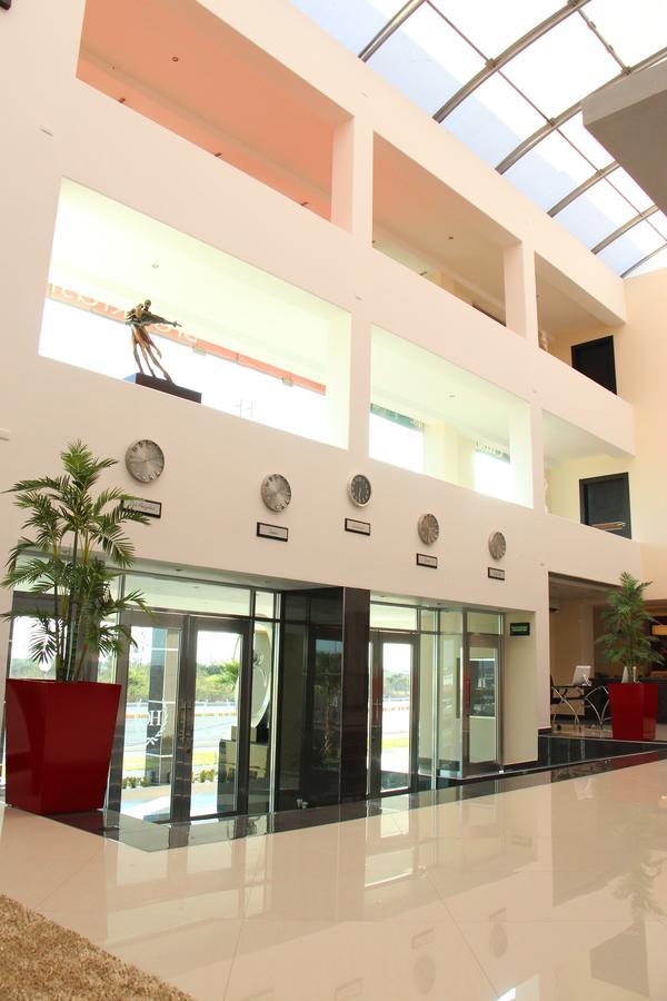 Hotel Two Select Culiacán Exterior foto